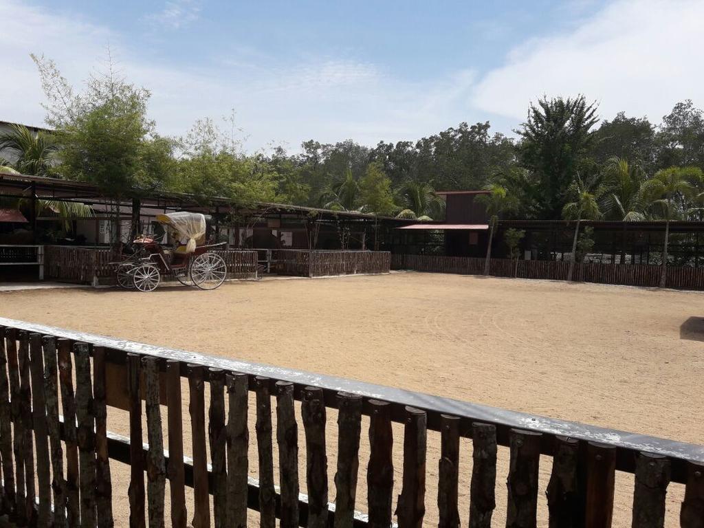 Hs Farm Waterpark Hotel Муар Екстериор снимка